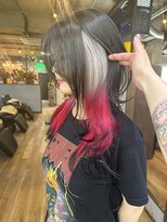 アルク(A.R.K)&nbsp;白黒×ビビッドピンクの韓国レイヤー