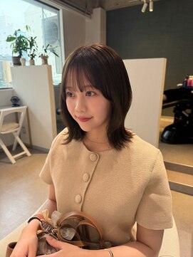 アム(amu) ミディアムヘア/くびれヘア/透明感カラー/ミディアムボブ