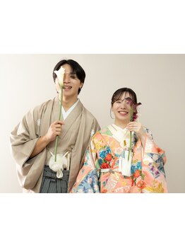 和装《色打掛/白無垢/紋付き袴》& 洋装《ウェディングドレス/タキシード》レンタル&スタジオ・ロケ撮影対応