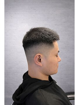 ワンワンオー バーバーショップ 長浜店(@110 BARBER SHOP) 洗練された質感。大人のベリーショートフェード