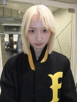 ダブ アオヤマ(DaB AOYAMA) 抜きっぱなしブロンド ホワイトブロンド ブロンドボブ