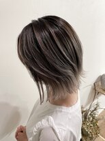 キュー(cue)&nbsp;【cue】ホワイトベージュバレボブ