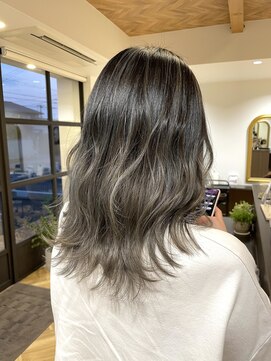 アゲート(agete) バレイヤージュ×グレージュ