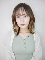 シュシュ(shushu)&nbsp;外ハネくびれヘア/アッシュベージュ 【有海一生】/髪質改善