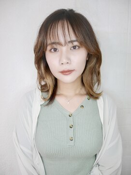 シュシュ(shushu) 外ハネくびれヘア/アッシュベージュ 【有海一生】/髪質改善