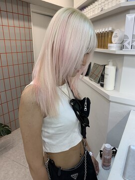 ペレ 渋谷(PELE) デザインカラー/レイヤーカット/ウェットヘア/オリーブベージュ