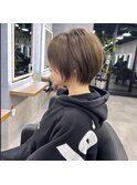 天使のショートヘア