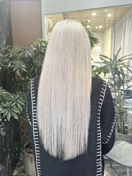 アニュー(A'nyu) ホワイトブロンド/ホワイトカラー/ダブルカラー／デザインカラー