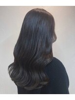 ファム 札幌大通(fam)&nbsp;秋の暗めカラーで魅せる韓国風ロングレイヤー