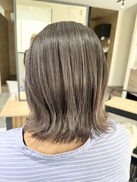 ルノ(Luno) 外ハネミディアムレイヤー