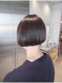 20代30代ミニボブ/ストレートボブ/切りっぱなし/透明感