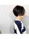 #ダークトーンの刈り上げショート