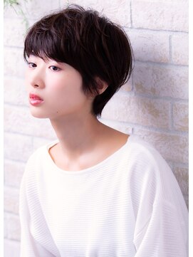 ヘアーアートシフォン 川口東口店(hair art chiffon) ネイビーカラーの美髪フレンチボブ風マニッシュショート