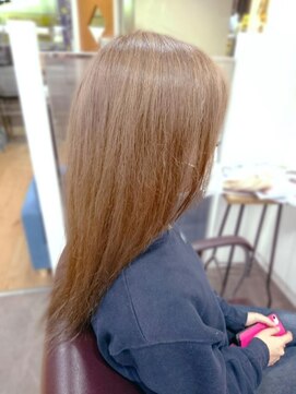 24 岸和田店 ハイトーン初心者さんにおすすめカラー