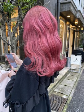サロン ド ロイ(Salon de Roi) 王道ピンク