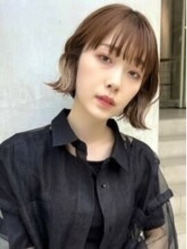 ヒート バイ アンカットラウンジ 渋谷(HEAT by UNCUT&LOUNGE) イヤリングカラー/インナーカラー/ケアブリーチ/ベージュカラー