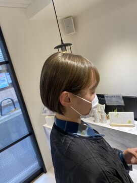 ソワン ドゥ ブレス エルネ 立花店(soin de brace elne) オリーブベージュ/ショートボブ/ボブ/透明感カラー/ダブルカラー