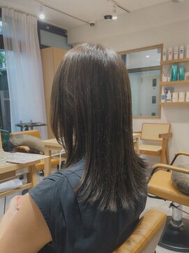 クラップス 上大岡(CLAPS) オリーブカラー/ストレート/顔まわりレイヤー【赤み消し】