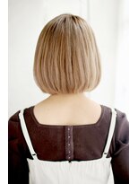 ダブルスタンダードプラスエヌ(W-STANDARD+n)&nbsp;20代30代40代　ハイトーン艶々ボブ【松山】