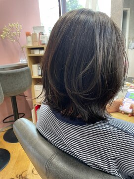 カームバイリコ 学芸大学(calm by liko) 斜めバング/グレージュカラー/デザインカラー/学芸大学