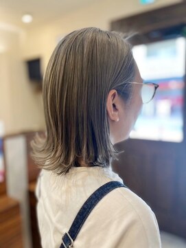 レグルス ヘア デザイン ニシジン 西新店(Reglus hair desigh) 切りっぱなし/ハイライト/大人カラー/艶カラー/レイヤーカット