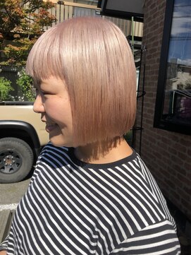 コーラル(Coral) 【Coral】ホワイトブロンドにおちるベージュ