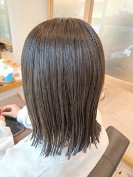  リュクスバトーバイトリコ 船橋南口店(Luxe BATEAU by tricot) オリーブベージュ