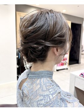 ピオラ(piola) 結婚式ヘアセット、二次会ヘアセット