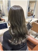 オリーブカラー