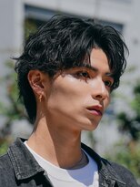 テン 心斎橋(tenn.)&nbsp;メンズセンターパート七三分けパートニュアンスパーマ刈り上げ