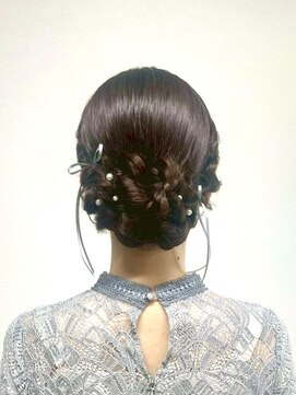 ヒュミ(hymy) 結婚式参列に♪/お呼ばれヘア/おとなっぽヘア/ゆるふあ/シニヨン