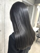 エウペ 渋谷(WEUPE)&nbsp;斜めバング/グレージュカラー/デザインカラー/シルキーベージュ