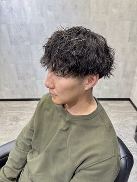 ギブ 豊田市駅店(GIVE) ツイストスパイラルパーマ刈り上げマッシュ