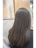 カイノ なんばエキカン店(KAINO)&nbsp;透明感アッシュブラウン×ロングヘア