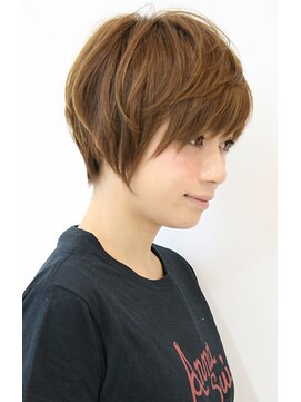 レウナ 外苑前(Reuna) 黒髪でも可愛いショート