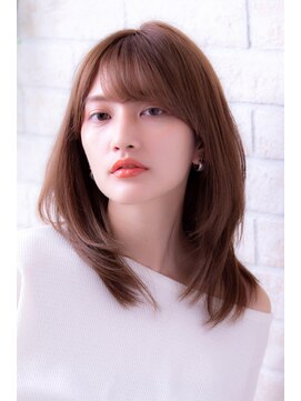 エルデ ナインズ ヘアー スタンド 川口店(elde 9's HAIR STAND) ピンクベージュorインナーグレージュの長めバング大人ヘア