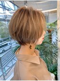 ことりベージュ毛先パーママニッシュショートワンサイドショート