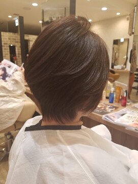 グランルッソ 岡山駅前(GRAN LUSSO) 骨格修正カット×ショートレイヤー