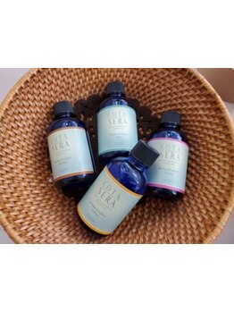 日頃のお疲れを癒すアロマオイルを使ったCOTAヘッドスパ。頭皮ケアで毛穴の汚れもしっかり落とします♪