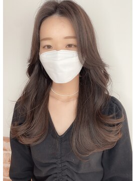 エニー 栄(Any) 可愛さUP♪センターパート韓国風レイヤー