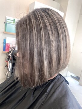 リア 近鉄八尾店(Lia) シャドールーツ