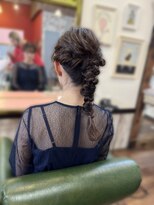 ソープ(soap) ポニーアレンジ