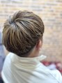 ペロコルテ(Pelo Corte) ハイライトをオン立体感のあるスタイル