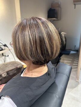 ミツル 戸越銀座(Mitsuru) 【レディース】ハイライトショートボブ