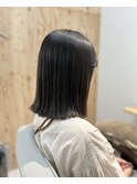 切りっぱなしロングボブ