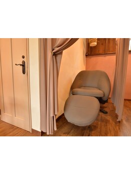 オーガニックスパで、髪も心も癒されて…♪日頃の疲れをリフレッシュしませんか？頭皮から健康的な美を…。