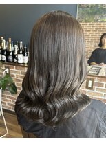 ファン 姪浜(Fan) グレージュカラー