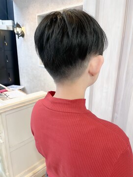 キャアリー(Caary) 福山20代30代大人女性おすすめ刈り上げベリーショート