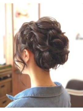 ヘアースタジオ ミツル(hair studio 326) ゆるふわアップスタイル