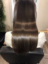 アールサロン アオヤマ(Rr SALON AOYAMA)&nbsp;プラチナミネコラストレート